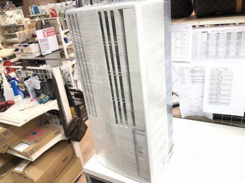 生活家電の窓枠エアコン