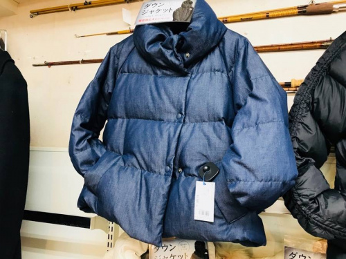 トップスのジャケット