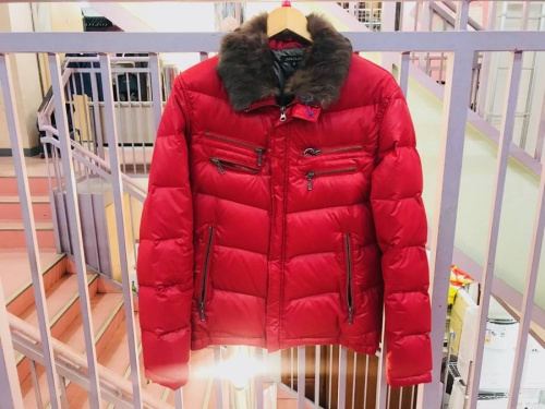 トップスのジャケット