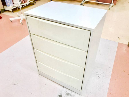 家具のチェスト
