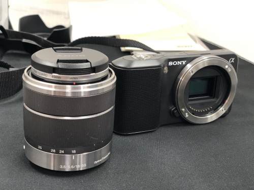 ミラーレスカメラのSONY