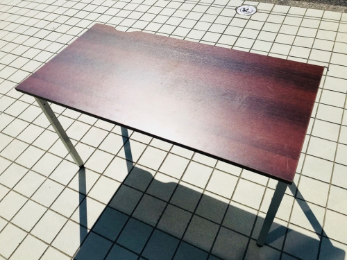生活家具のデスク