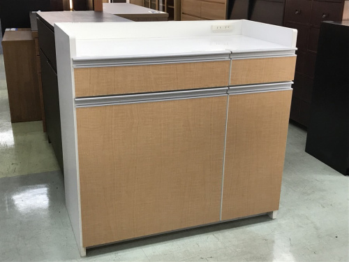 家具のカウンター