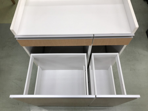 キッチンカウンターの土井インテリア