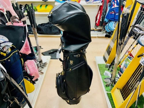 スポーツ用品のゴルフ