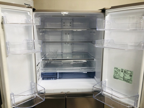 6ドア冷蔵庫のMITSUBISHI