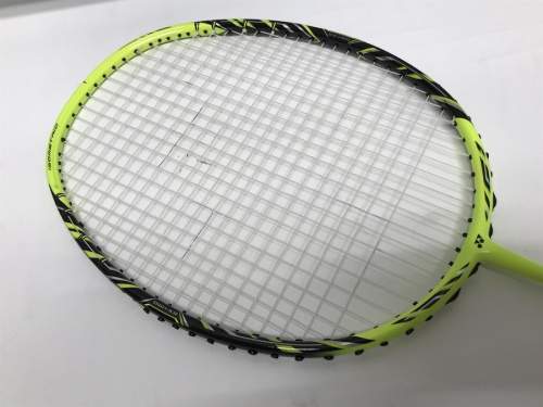 バドミントンのYONEX