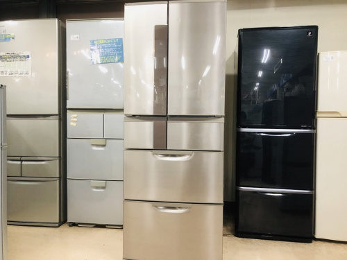 冷蔵庫の6ドア冷蔵庫