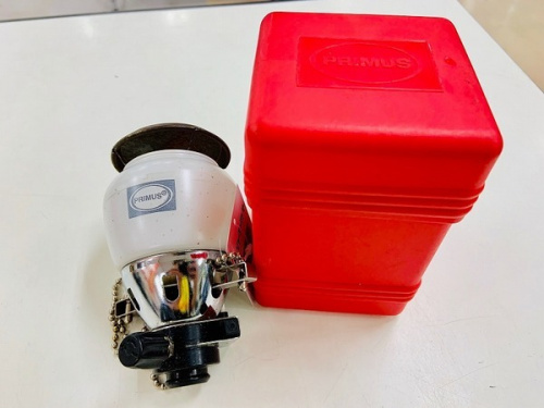 アウトドア用品のランタン