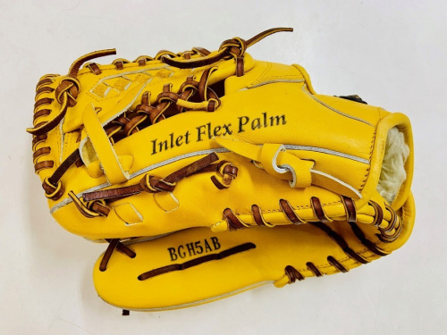 野球の硬式グローブ