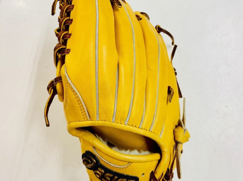 硬式グローブのasics