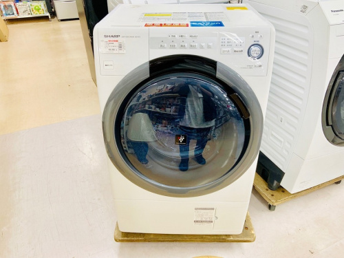 生活家電の洗濯乾燥機