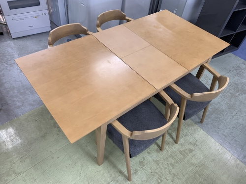 生活家具のダイニングセット