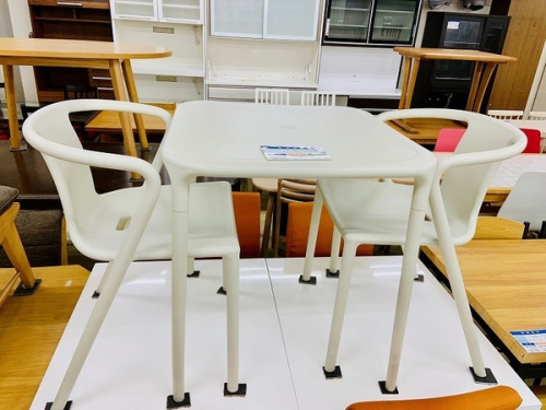 家具のダイニングセット