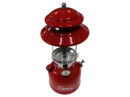 アウトドア用品のランタン