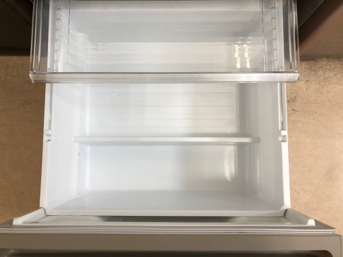 安心の1年間保証付  エルソニック2018年製 2ドア冷蔵庫 【トレファク町田店】 エルソニック 冷蔵庫 [直冷式]【2ドア/右開き/85L/ホワイト】 ECH-R85