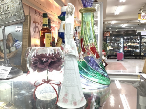 雑貨　中古　買取のフィギュリン　中古　リラドロ　LLADRO　