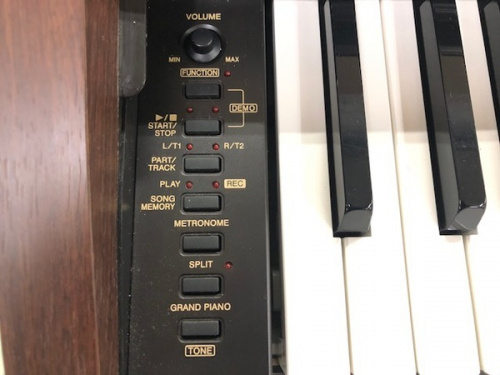 電子ピアノのPrivia