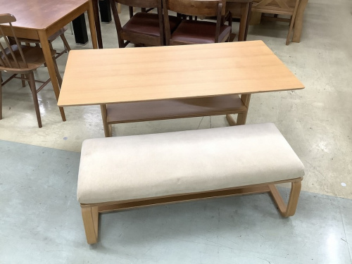 家具のベンチダイニング