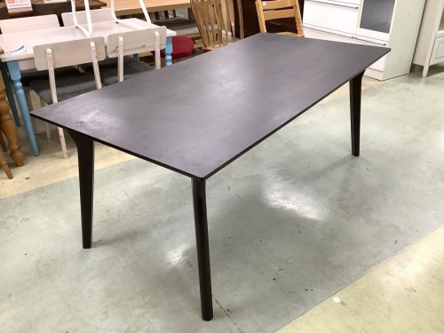 ダイニングテーブルのシギヤマ家具