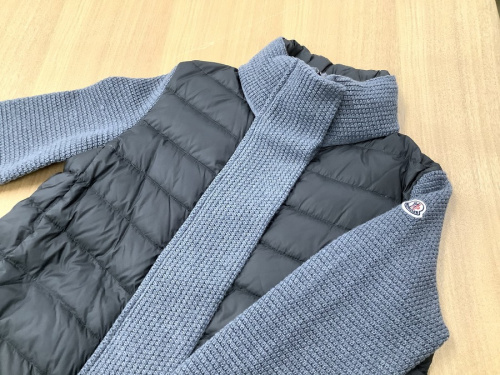 MONCLER(モンクレール)のニットスリーブ切替ダウンジャケット