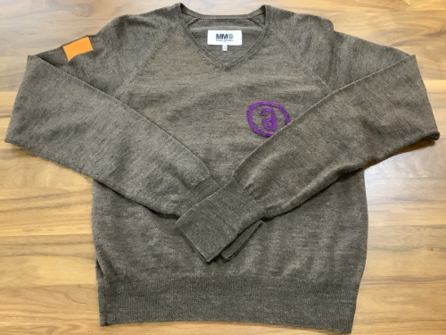 ウール混Ｖネックニットのレディース　衣類