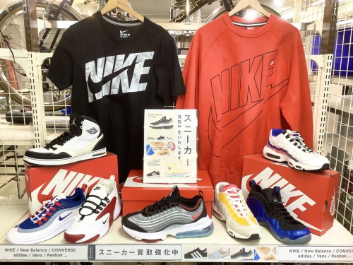 スニーカーのNIKE