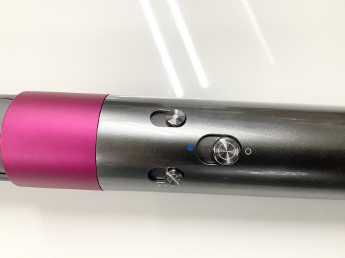 ヘアアイロンのdyson