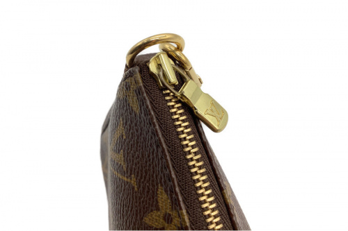 アクセサリーポーチのLOUIS VUITTON