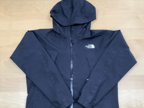 トップスのジャケット
