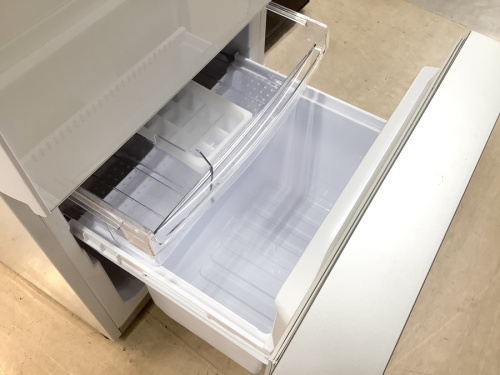 2ドア冷蔵庫のSHARP