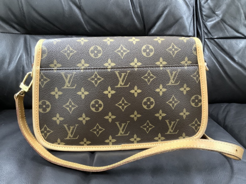 ルイヴィトンのCHANEL