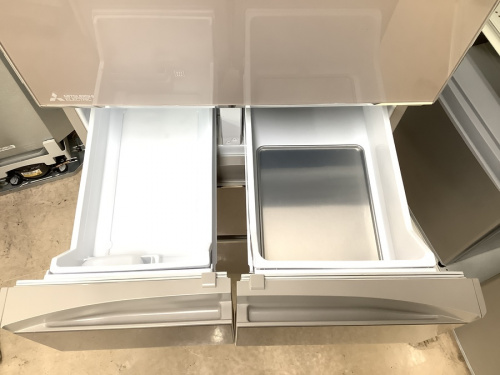 5ドア冷蔵庫のMITSUBISHI(三菱)