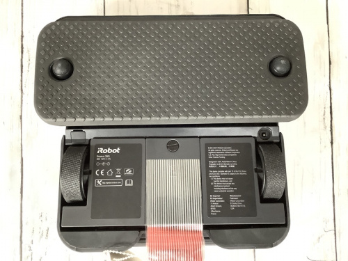 床拭きロボットのBRAAVA