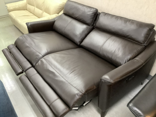 ソファーの電動リクライニングソファー