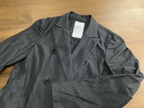 トップスのジャケット