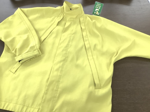 トップスのコート