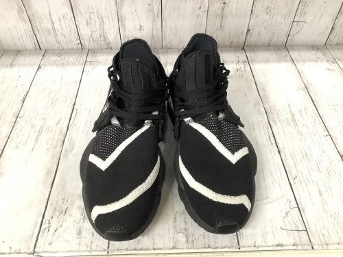 スニーカーのY-3
