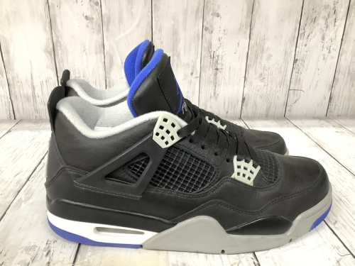 スニーカーのAIR JORDAN
