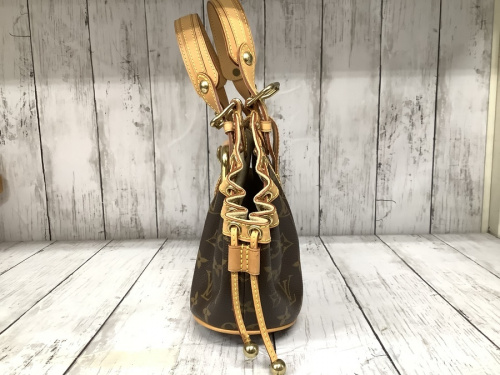 LOUIS VUITTONの町田