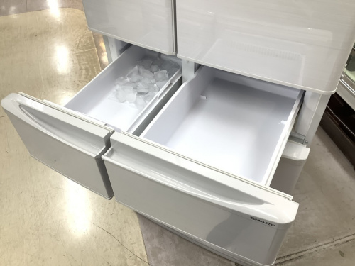 6ドア冷蔵庫のSHARP