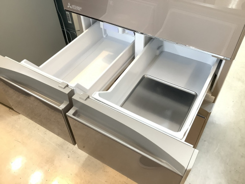 5ドア冷蔵庫のMITSUBISHI