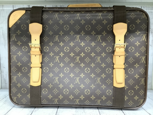 トラベルバッグのLOUIS VUITTON