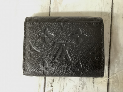 ポルトフォイユ・ゾエのLOUIS VUITTON