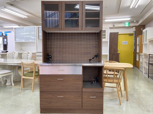 キッチン収納のキッチンボード