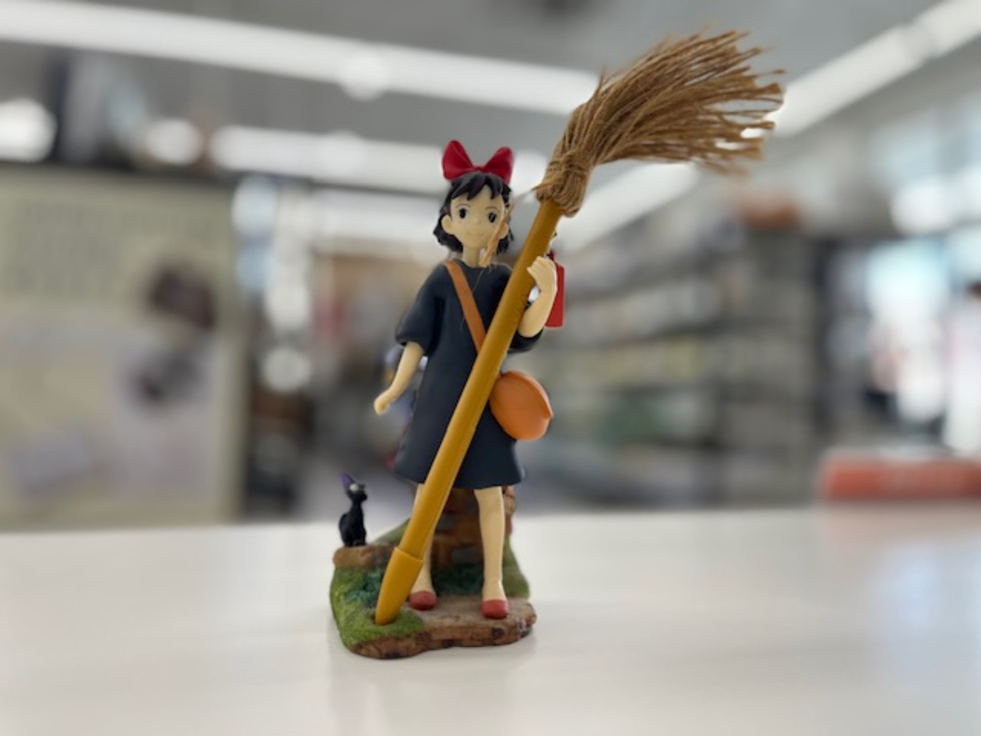 ジブリグッズ買取強化】魔女の宅急便 キキのペンスタンドをご紹介し