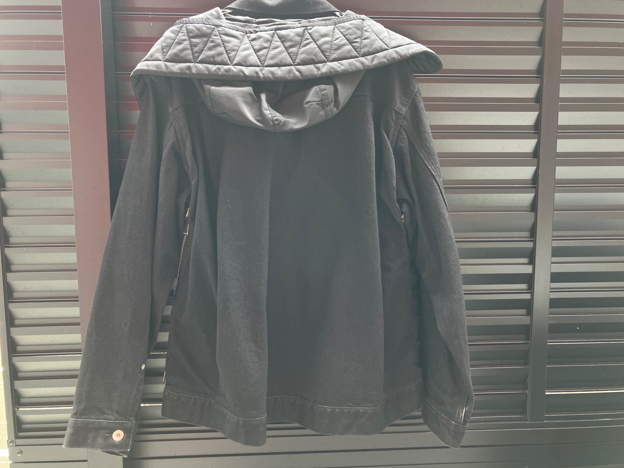 完売品　新品試着のみ　sacai ドッキングデニムジャケット sacai サカイ ナイロンドッキング ブランドオフ Sacai ナイロン