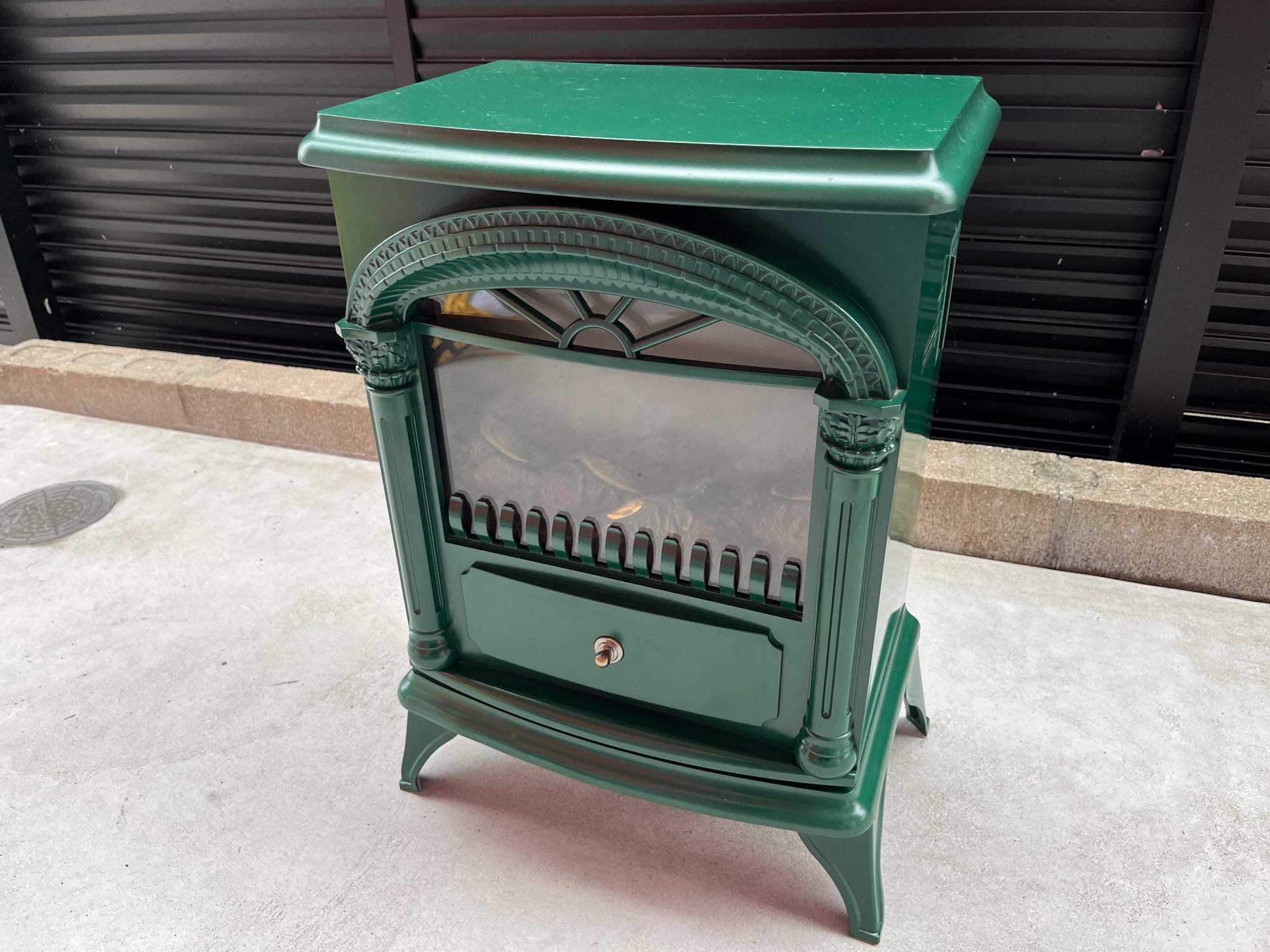 ニトリの暖炉型ファンヒーター NTL1000K-GRをご紹介！！｜2025年