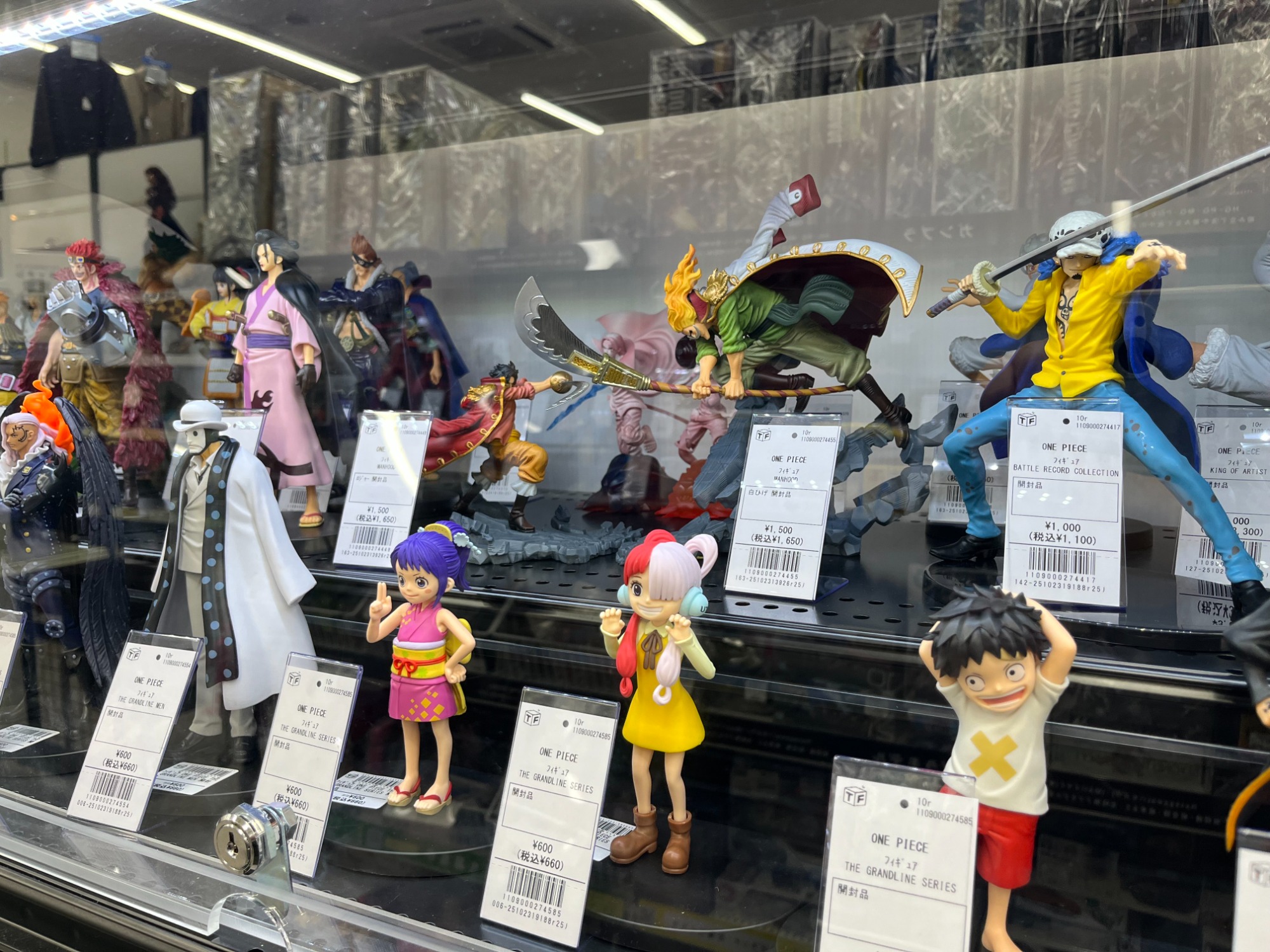 ONE PIECEのフィギュアが大量入荷しました！｜2025年10月30日