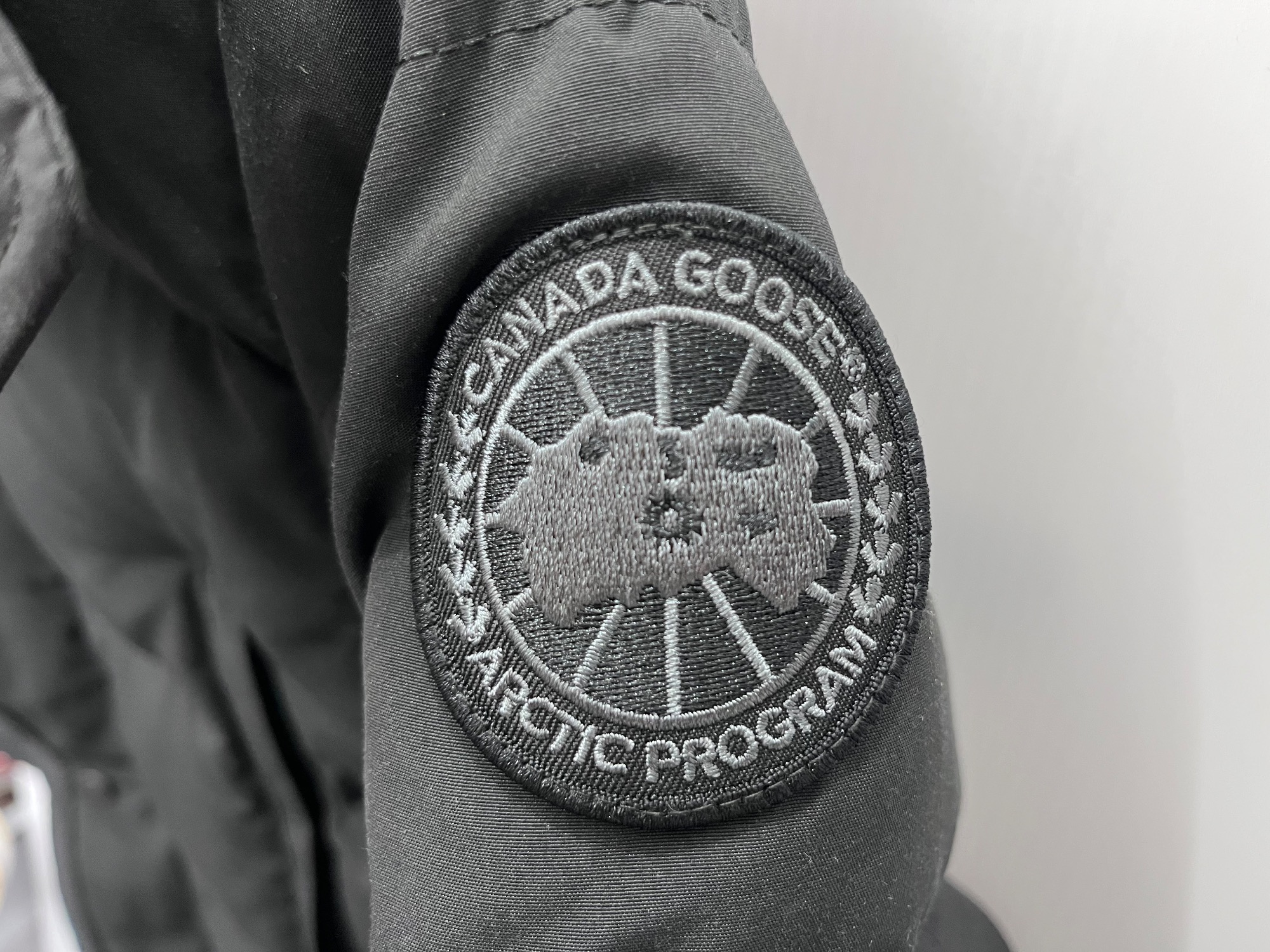 新品⭐️送料込み⭐️BLAZE GERMA FUZZ★カナダ製入荷❗️ エクスペディション パーカ(2051W)｜カナダグース (CANADA GOOSE) 日本